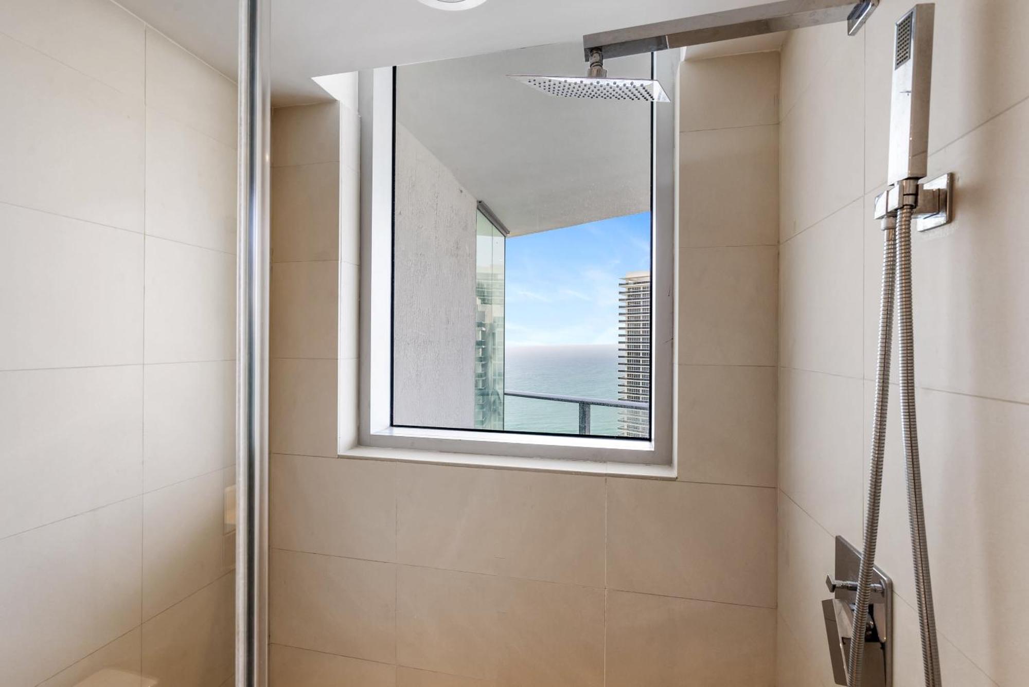 High Floor Corner 2 Bdr At Lyfe Resort Hollywood Exterior foto